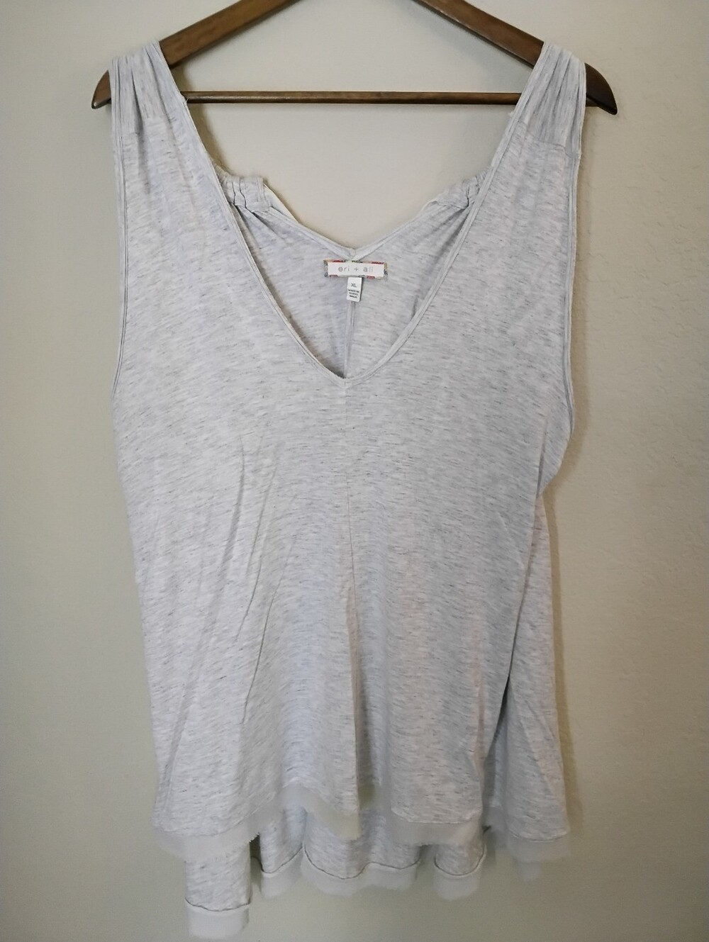 Eri & Alli Top Womens‎ XL Grey Fringe Bow Accent High Low Hem Beachy Summer Wear